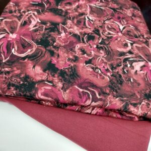 Dressikomplekt tumepunaste lilledega, 1,7 m