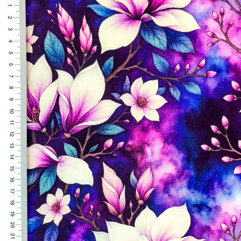 Dressikangas, lillad magnooliad