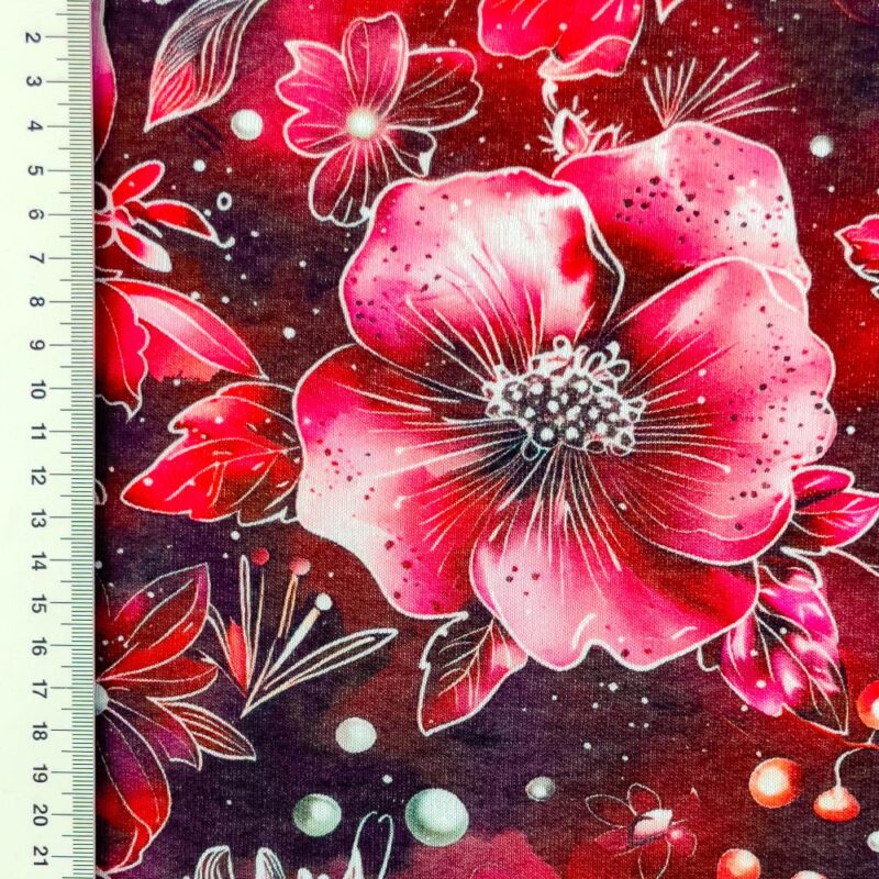 Dressikangas, paks, uhutud, suured lilled tumepunasel