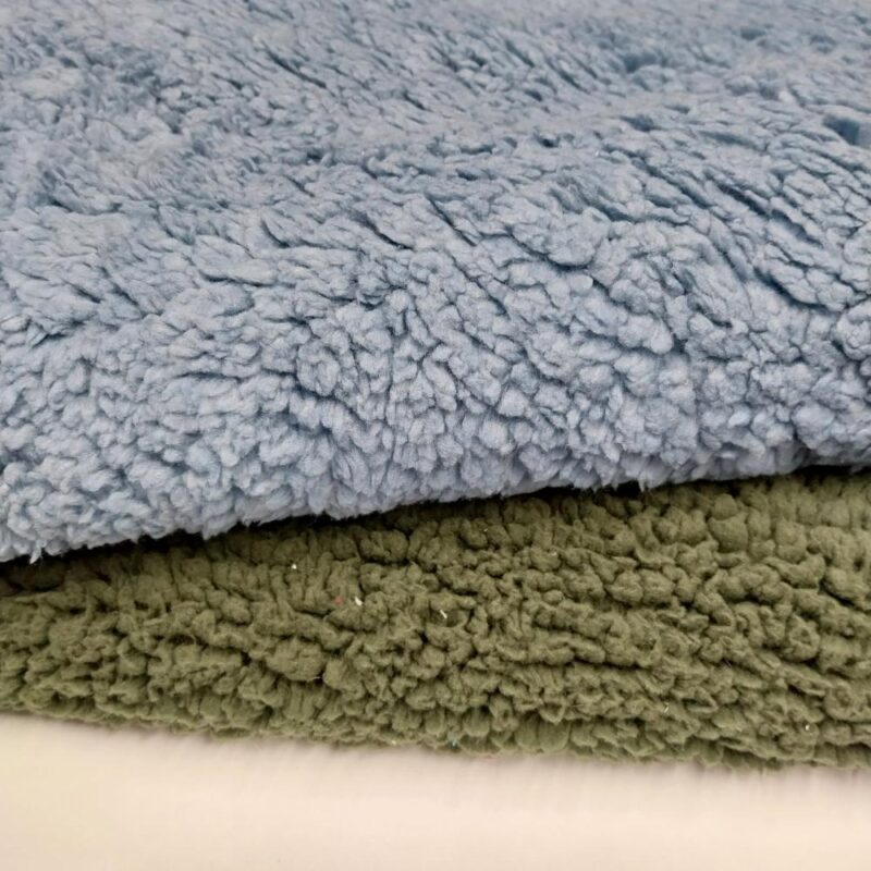 Teddy fliisid, kokku 0,95 m