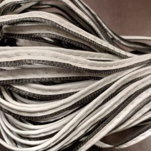 Helkurkant, 10 mm, hall, musta riideosaga