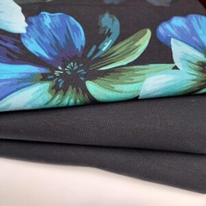 Musta ja siniste lilledega komplekt, 1,65 m