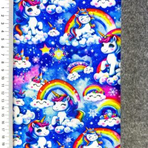 Alpifliisiga dressikangas - ükssarvikud, vikerkaared ja pilved