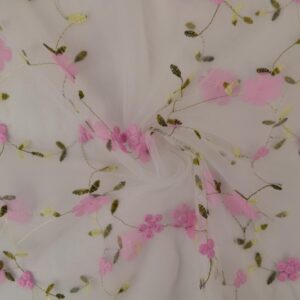 Tüll - roosade 3D lillede ja tikitud mustriga, valgel